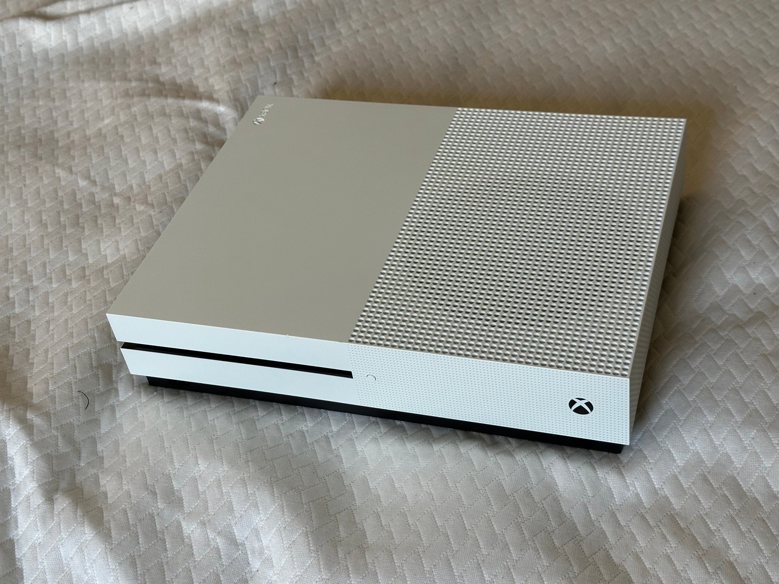 Microsoft Xbox One S 1TB Console - White (TESTED, WORKING) HDMI included
