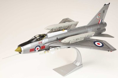 Corgi 1/48 Lightning F.Mk 6 Airplane XR726 RAF No.5 Sqn