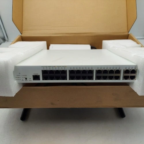 D-Link DBS-2000-28P NUCLIAS BUSINESS CLOUD 28 PORT SWITCH with POE