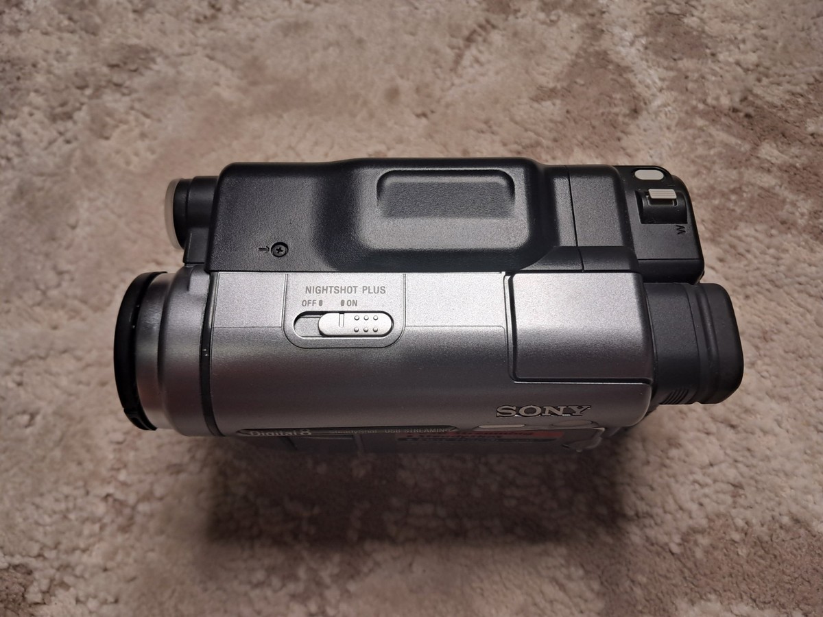 Sony Handycam DCR-TRV270E Digital 8 Camcorder Player Video