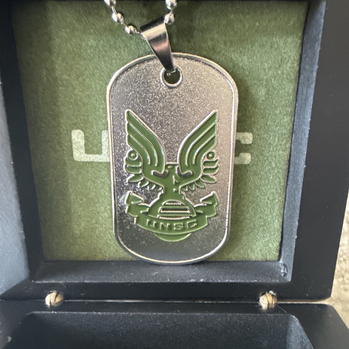 Halo Infinite UNSC Necklace Dog Tag W/Collectible Box GameStop
