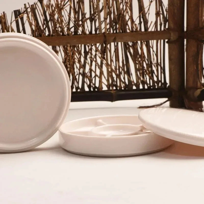 Präzises Farbmischen: Runde weiße Porzimitat-Palette mit Deckel für Acryl - Aqua - Bild 4 von 4