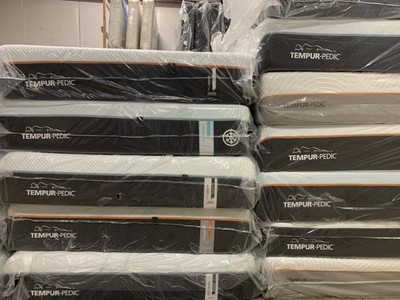 CALIFORNIA KING TEMPURPEDIC PROADAPT MEDIUM HYBRID MATTRESS (MSRP $4,099)