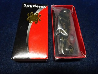 Original Vintage Folding Blade Knife In Box "Spyderco CTS XHP"