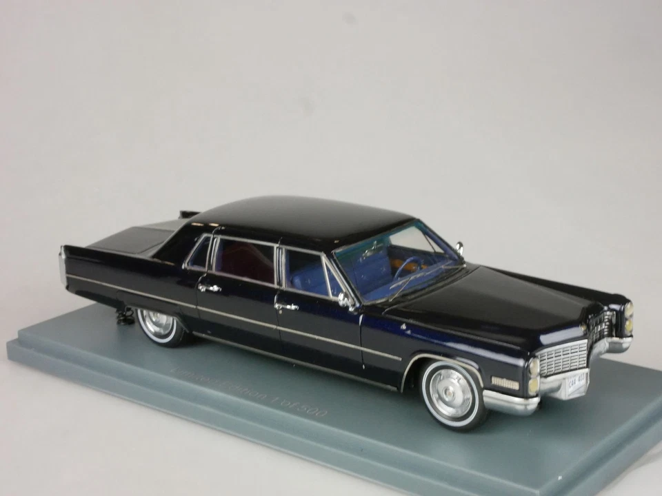 NEO American Excellence 1/43 Cadillac Fleetwood Seventy-Five 444033 Box 132255 - Bild 3 von 4