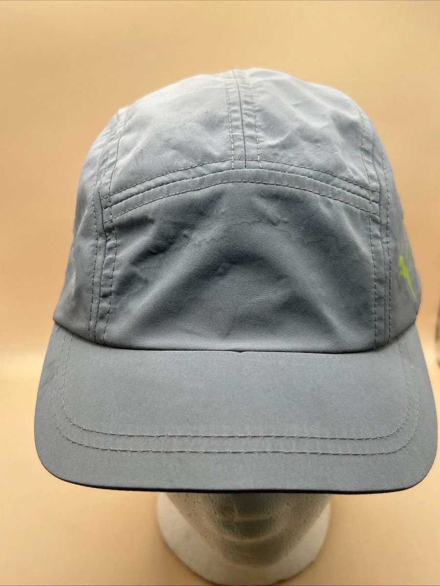 Short Bill Hat In Women display picture 2