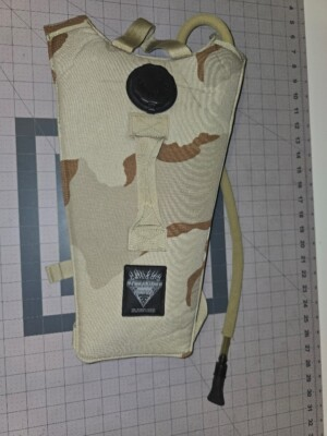 #ad Hydrastorm CORDURA THERMOBAK 2L HYDRATION PACK DCU DESERT Camo Rare New Other $22.00