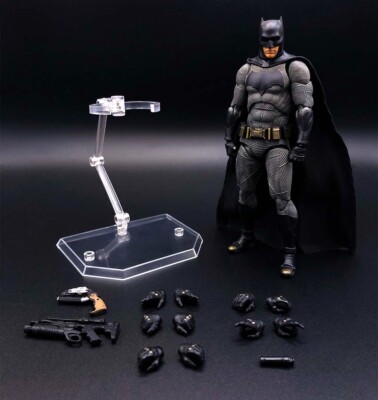 MAFEX No. 17 Batman Figure Batman v Superman Dawn Of Justice US | eBay