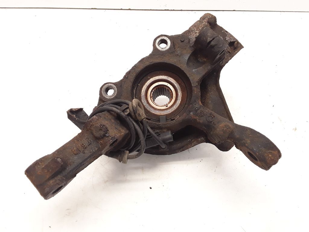 Fiat Bravo MK2 1.9 MultiJet 110kW 2007 Front left wheel hub