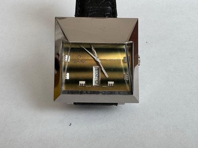 Armbanduhr OMAX SPACEMAN AUDACIEUSE