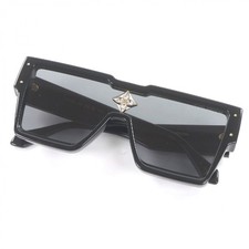 Excellent condition LOUIS VUITTON 2022 model Z1578E Sunglasses Cyclone Recycled