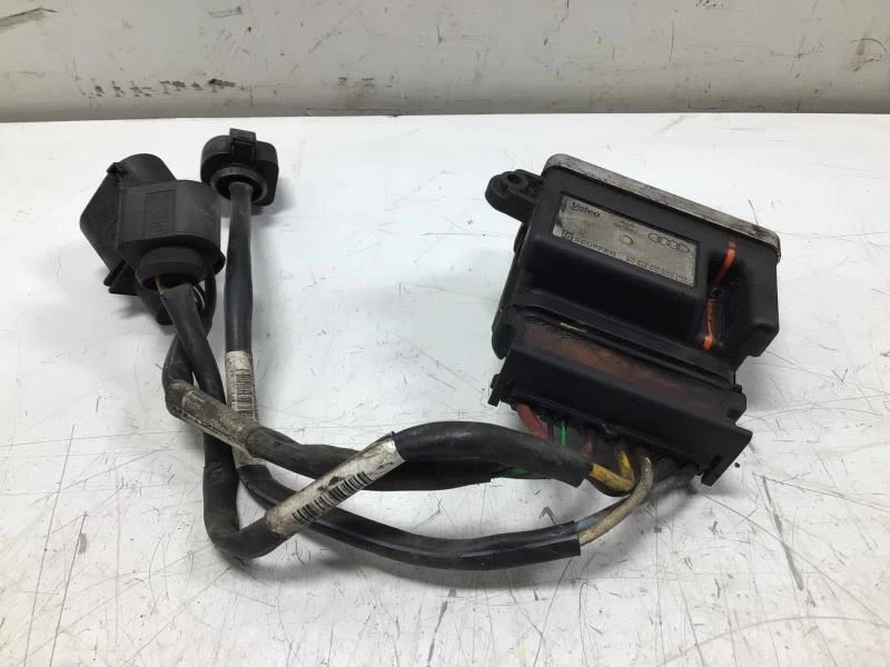 AUDI Q5 2011 módulo de control del ventilador de refrigeración del motor OEM+ Foto 4 de 4