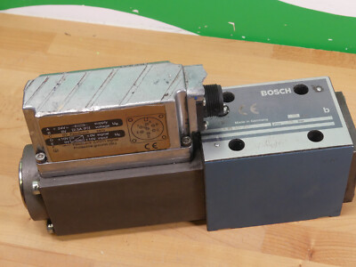 Bosch Prop. Directional control valve 0 811 404 750 see pictures cover damaged