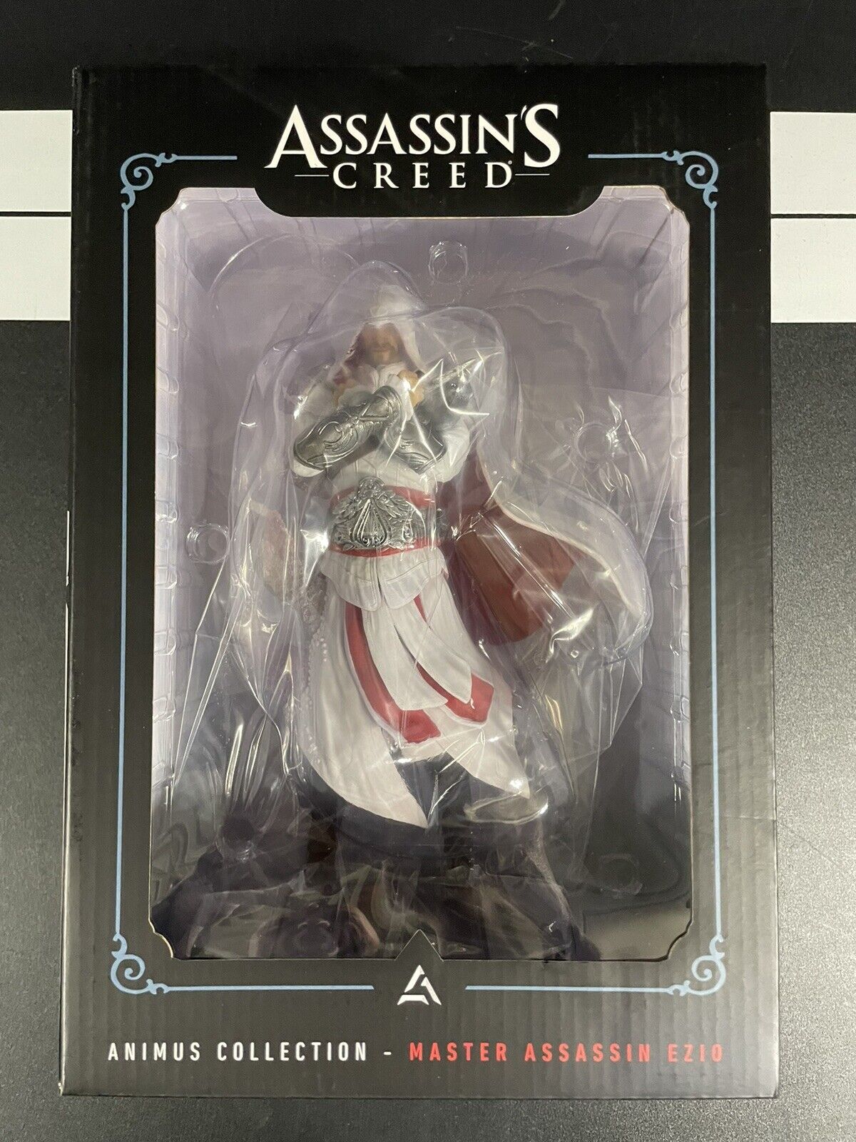 Ubisoft Assassin’s Creed Brotherhood Ezio Animus Master Assassin 24cm  Figurine