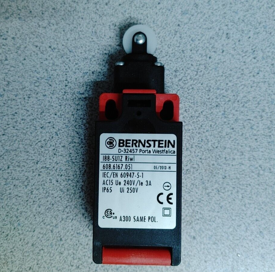 BERNSTEIN 608.6167.051 I88-SU1Z RIWL LIMIT SWITCH w/ ROLLER NEW