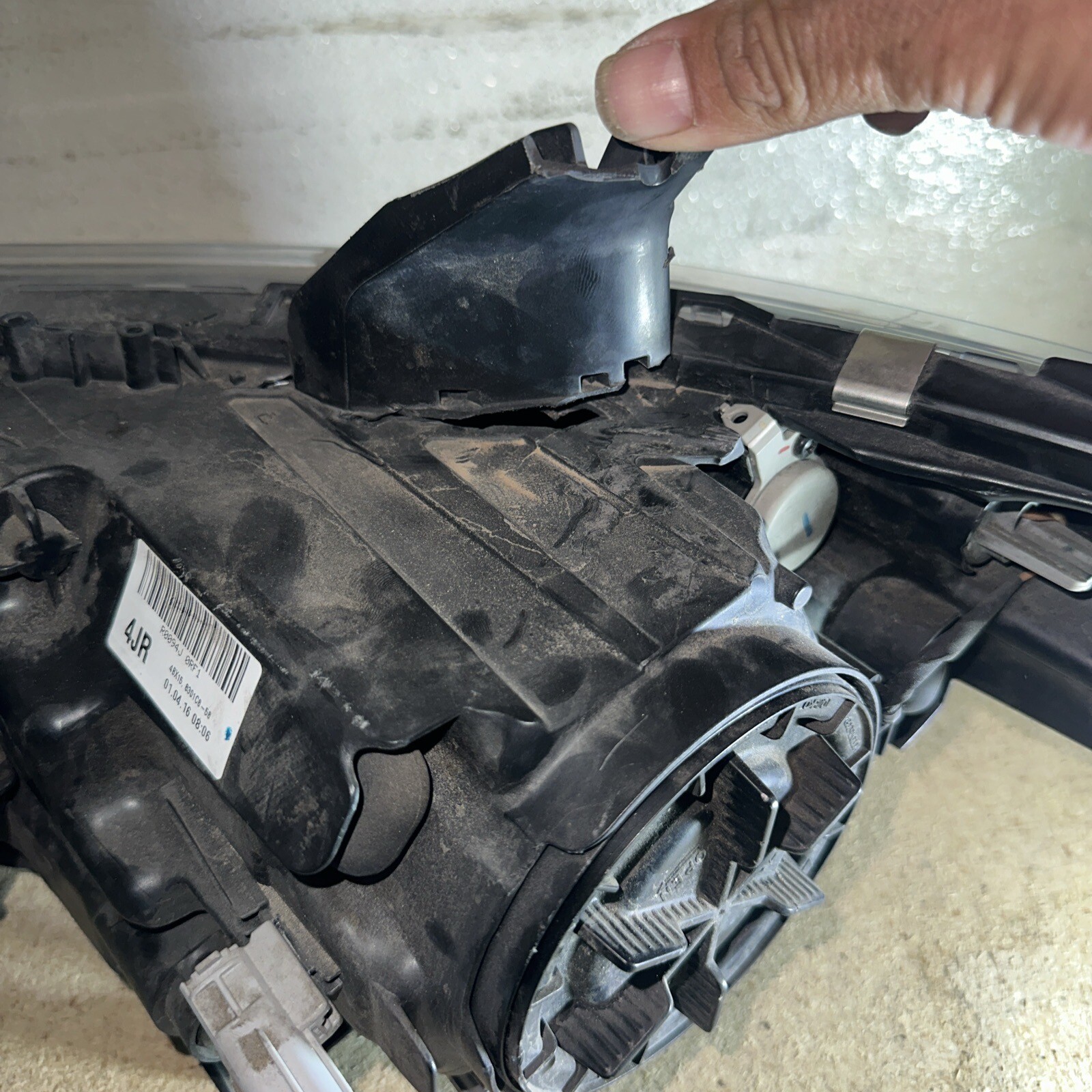 2016 2017 2018 Mitsubishi Outlander Headlamp Right Passenger  