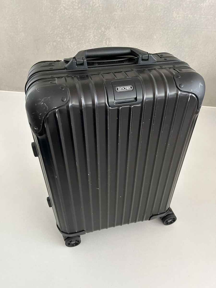 RIMOWA Topas Multiwheel Cabin Trolley 52 I Stealth I Made in RIMOWA Topas Multiwheel Cabin Trolley 52 I Stealth I Made in