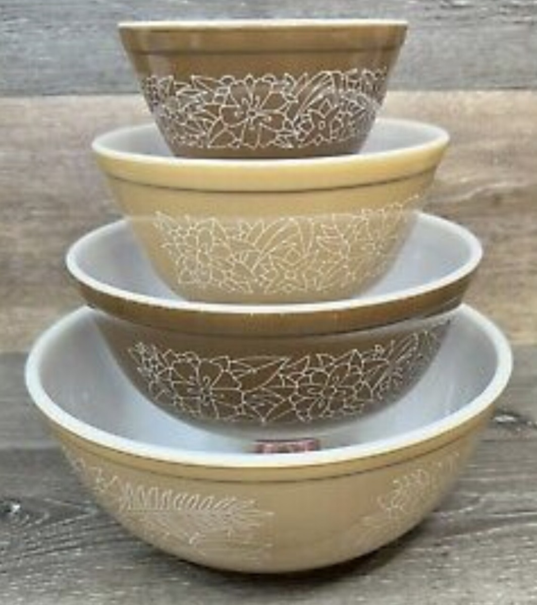 Vintage Pyrex Woodland Nesting Mixing Bowls 401 402 403 404~set Of
