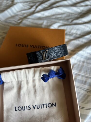 Louis Vuitton Monogram Bracelet (M6456E) - image 1
