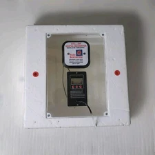 Farm Innovators 2150 Digital LCD Display Still Air Incubator for 4 Dozen Eggs