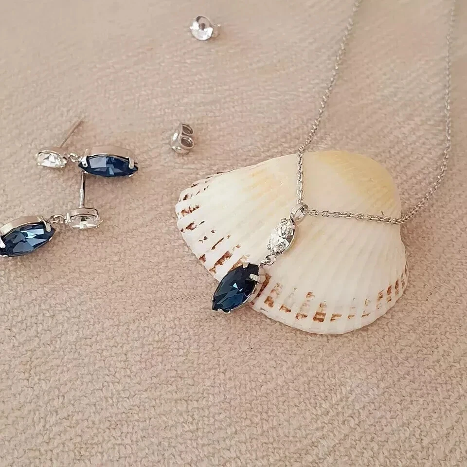 Juego de joyas para mujer de corte marquesa de 4 quilates de zafiro creado en laboratorio enchapado en oro blanco de 14 quilates Foto 2 de 3