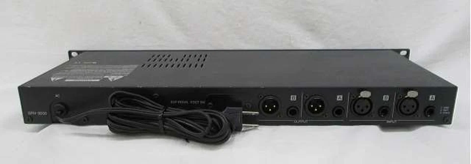 ROLAND BOSS SRV-3030 24bit Digital Reverb Rackmount Effects Processor - Image 4 of 4