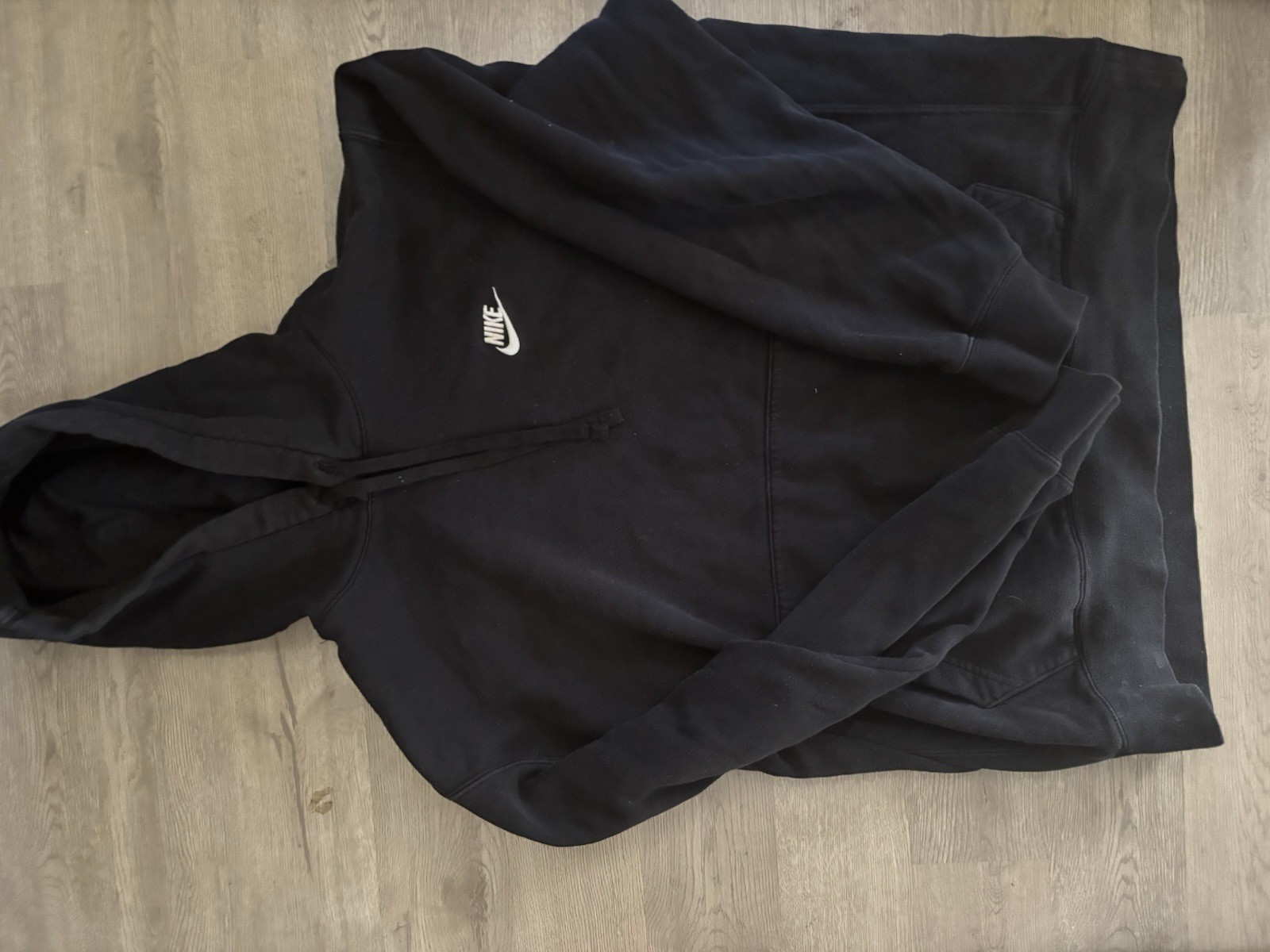 Nike Black Pullover Fleece Hoodie Pocket Logo Men's XL Regular Fit