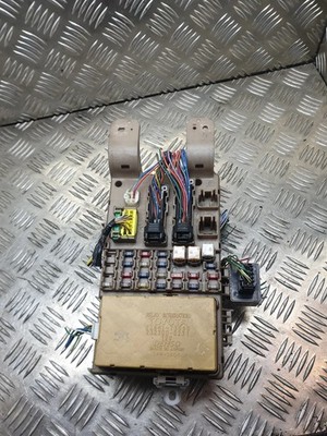 Toyota Corolla Verso E12 Sicherungskasten Modul 2323000231 8264113040 2.00 12699174