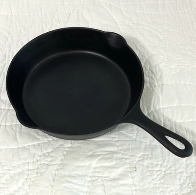 Griswold - No. 7 - Cast Iron Skillet - Large Logo 701 A - Restored