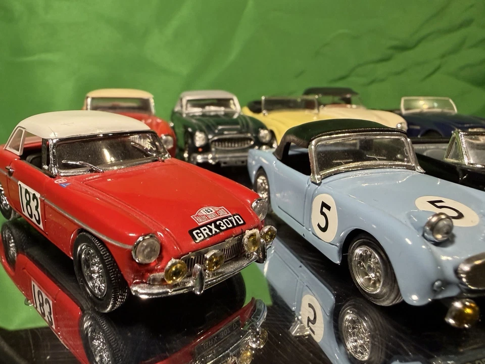 Cybersale vor Weihnachten: 9 britische Klassiker in 1:43 - Bild 2 von 4