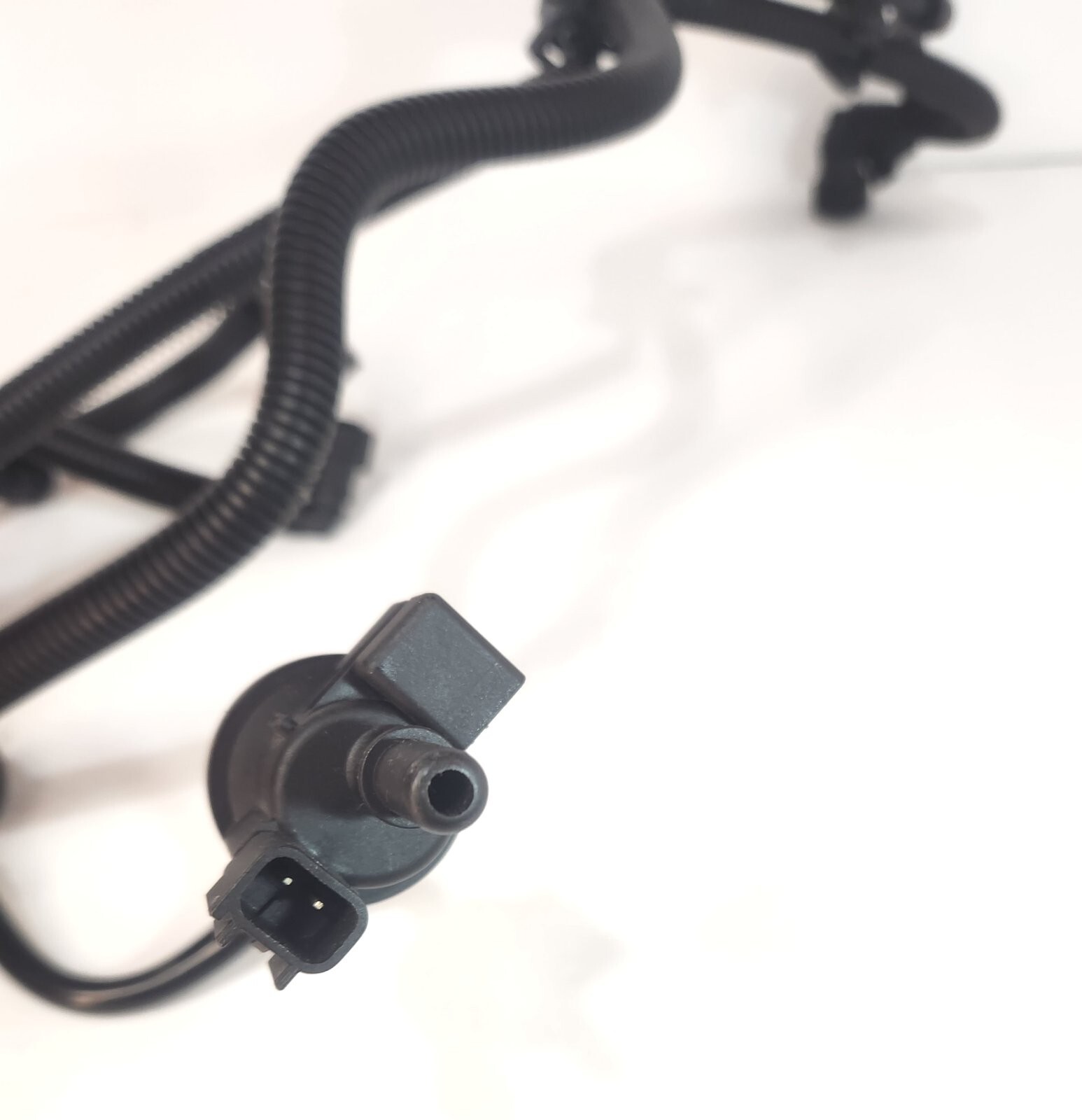 Vapor Canister Purge Valve for 20132016 Ford Escape Transit Connect