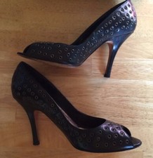 Black High Peep Toe Stiletto Pumps size 5 Jennifer Lopez