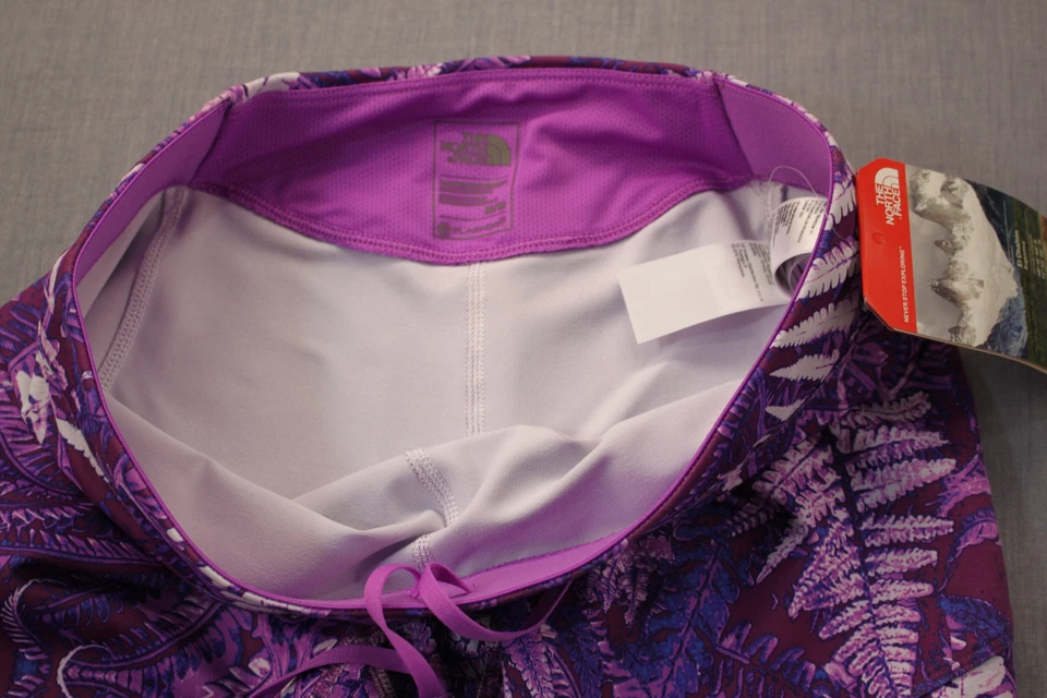 North Face Flashdry Women's Wood Violet Fern Print Motus Capris Tights NWT M $70 - Image 3 of 4