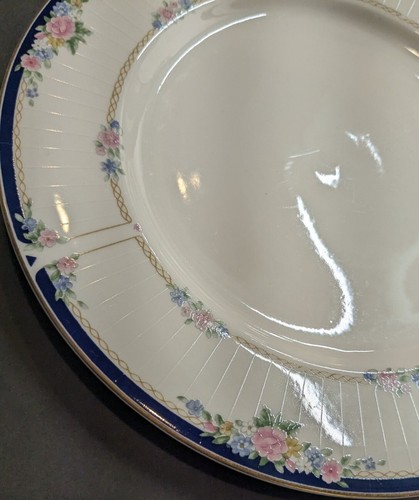 Elegant China Dinner Plates Navy Blue Pastel Floral Gold Rim Set of 4 Apropos - Picture 9 of 11