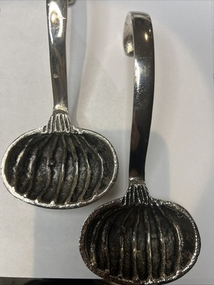 Mud Pie Pumpkin Gravy Ladle Set of 2 Some Use Of Wear Visible- In Good Condition