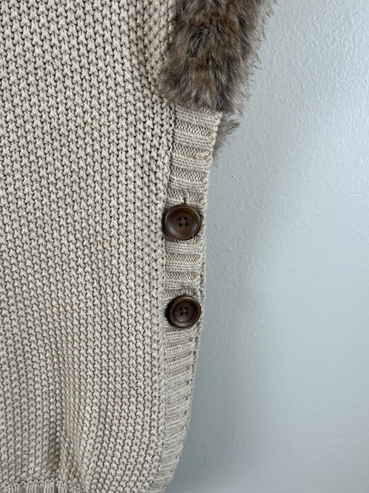 Aspen Kids Girls Tan Knitted Poncho Sweater Sz 10/12 Faux Fur - Image 3 of 4