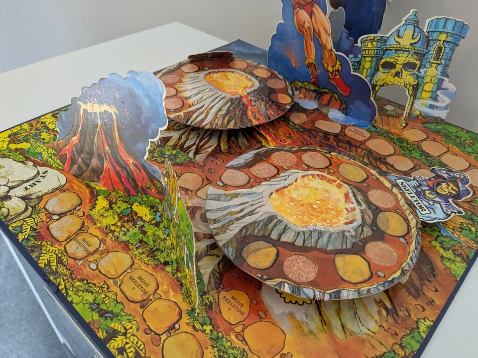 VINTAGE 1982 MATTEL MASTERS OF THE UNIVERSE HE-MAN POP-UP & PLAY BOARD GAME - Image 4 of 4