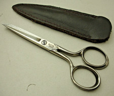 WISS USA 4 1/2" PRO SHARPENED NEEDLEPOINT EMBROIDERY SEWING SCISSORS 814 1/2