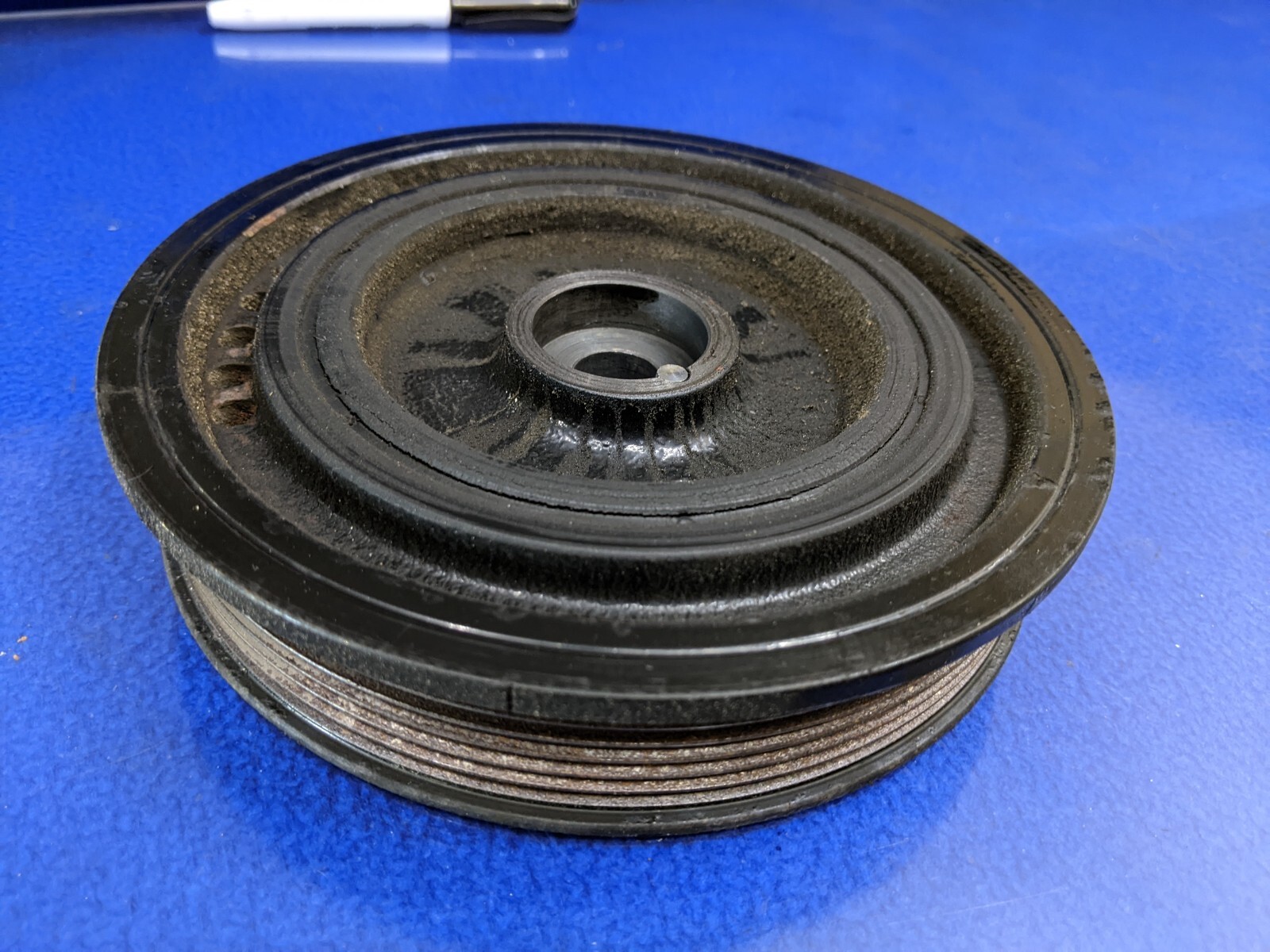 belt pulley harmonic balancer damper Bentley Continental 6.0 W12 oem