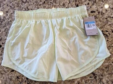 Nike's Women's Tempo Dry Core 3" Running Shorts M Medium Lime Ice