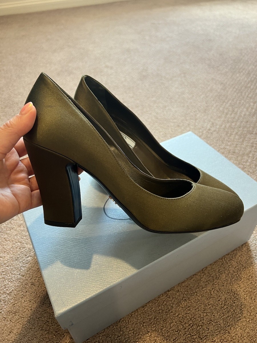 New $ 980! PRADA Satin Court Shoes EU38 Green Square Heel Made in