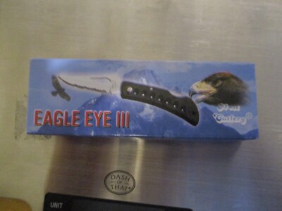 Frost Cutlery Eagle Eye III Thumb Open Folder Lock Knife 15-109B 5  Closed.