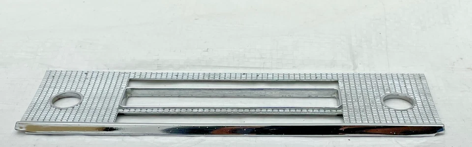 1958 Fairlane радио лицевая панель приборной панели ободок 3 слота аксессуар вариант внутренней отделки - Изображение 3 из 4