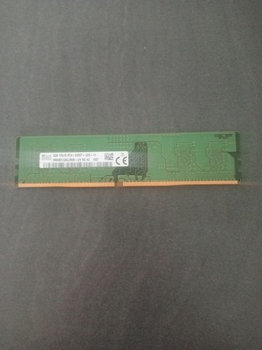 Barrette Mémoire RAM Crucial 4GB 1Rx8 DDR4-2133 - CT4G4DFS8213.C8FAR2