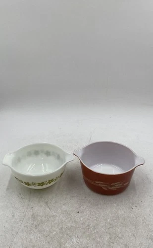 Pyrex Red White Cinderella Glass Round Shaped Mixing Bowls Lot Of 2