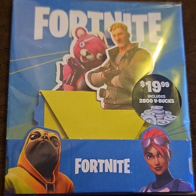 Fortnite Collectible Cuddle Team Leader Includes 2800 V-Bucks