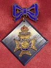 Lovely WW1/2 The Kings Royal Rifle Corps Enamel sweetheart Brooch w/pin