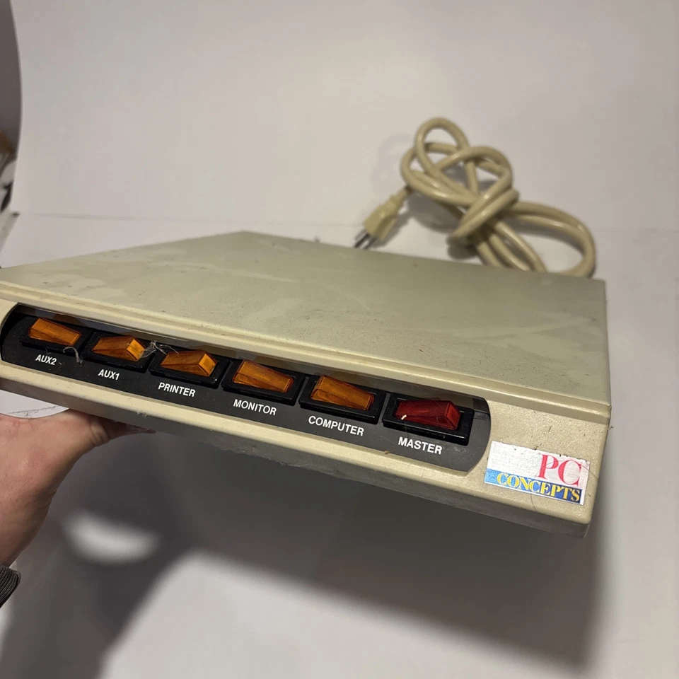 Memorex Power Center Transient Voltage Surge Suppressor PC-006 - Image 3 of 4