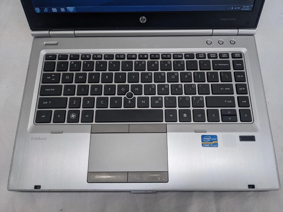 HP EliteBook 8460p 14" - i7-2620M, 4GB Ram, 320GB HD, Windows 7 Ultimate Foto 2 de 4