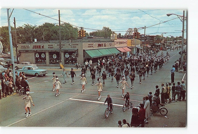 Hazel Park MI Vintage Postcard Senior High School Band Memorial Day Parade